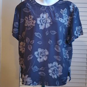 Floral top